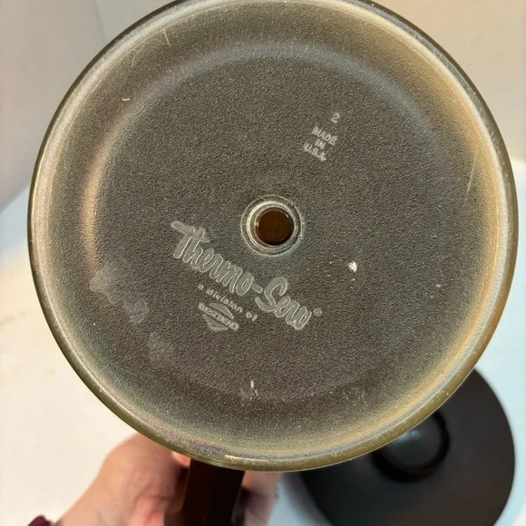 Vintage Thermo-Serv Pitcher with Lid - Map Design - Picture 7 of 8